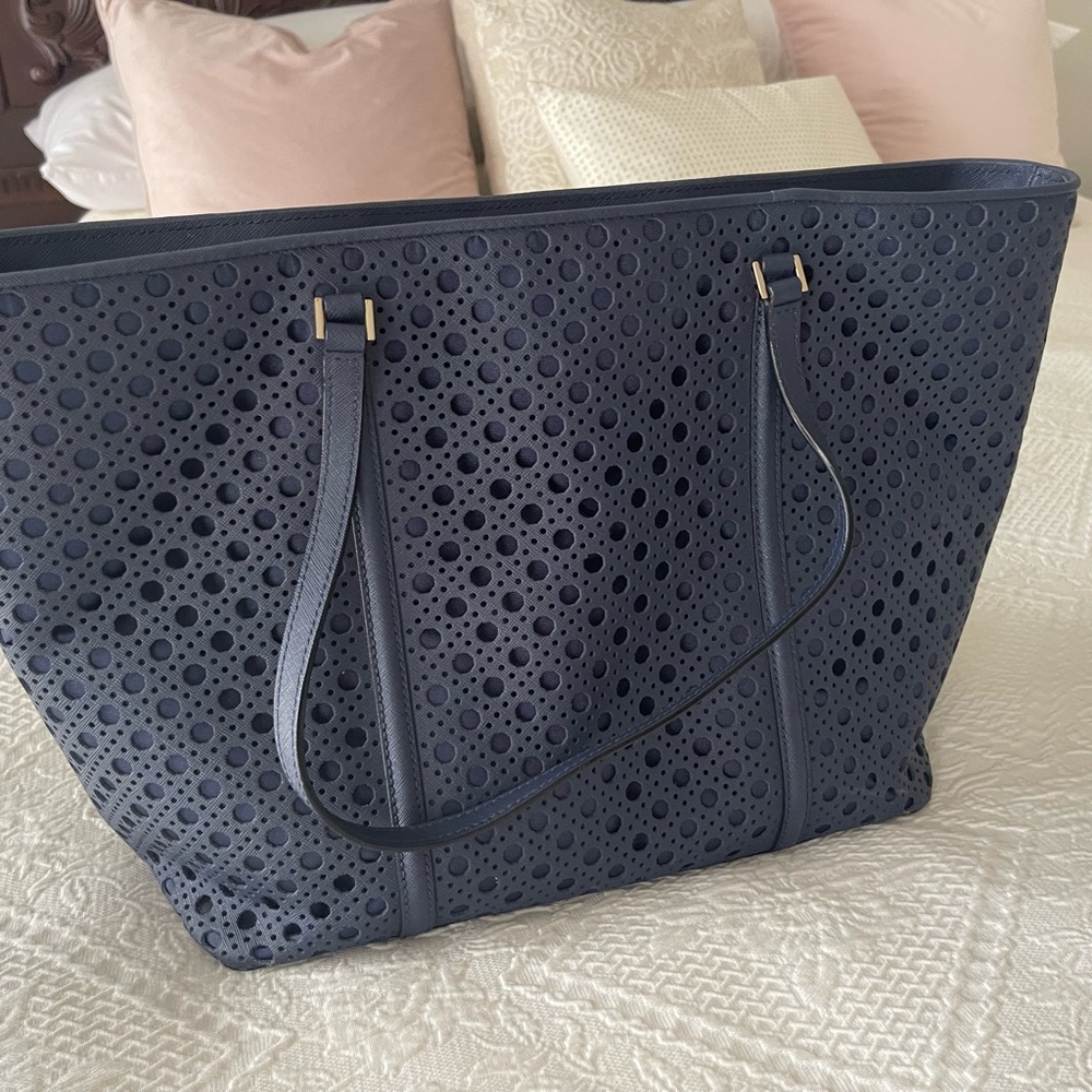 Kate Spade - Picture 2 of 9